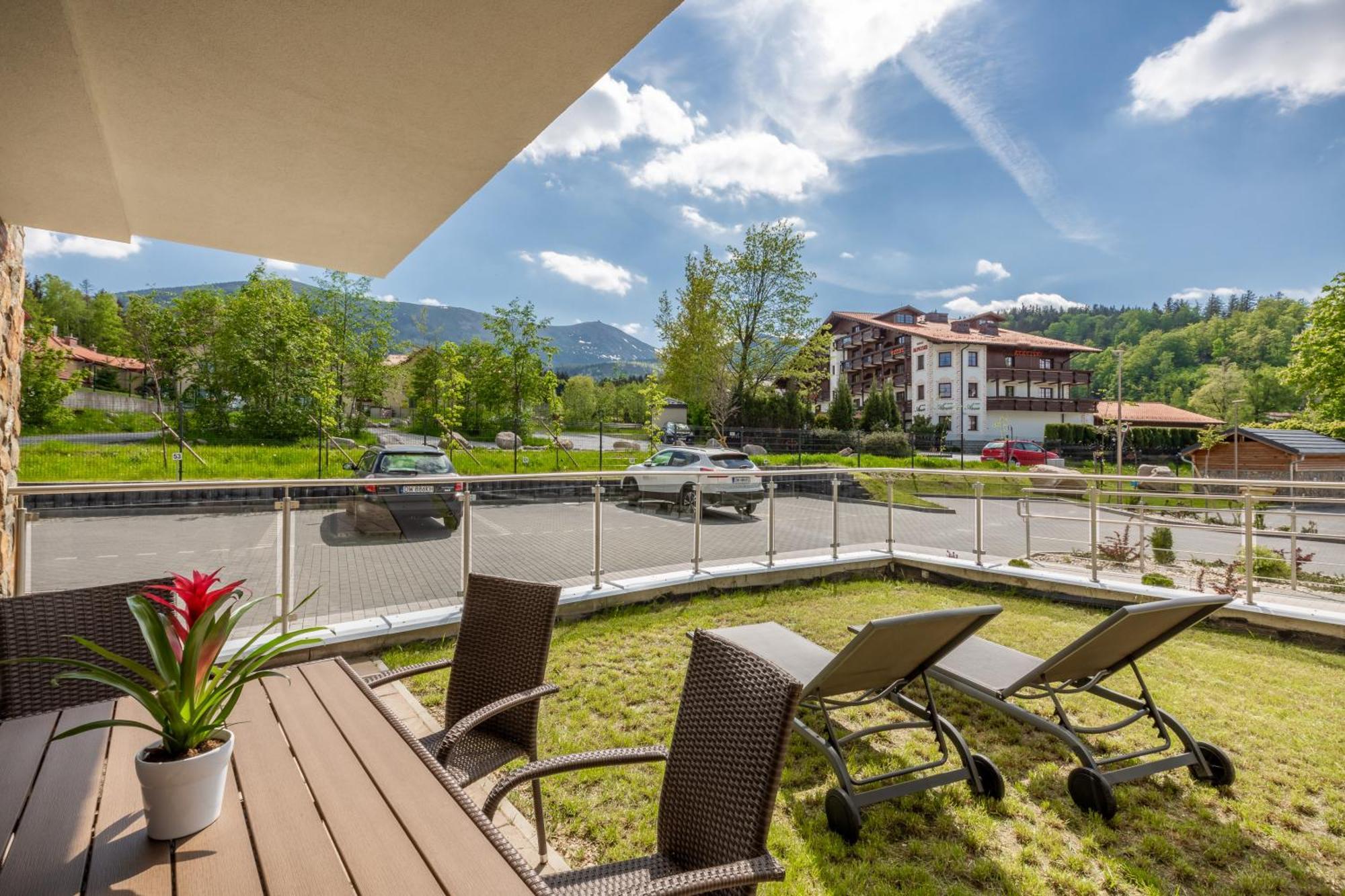 Apartamenty Bluesky - Ogrodnicza 7 I 9 - Z Widokiem Na Gory, W Zielonej Okolicy, Blisko Centrum I Atrakcji Karpacza Номер фото